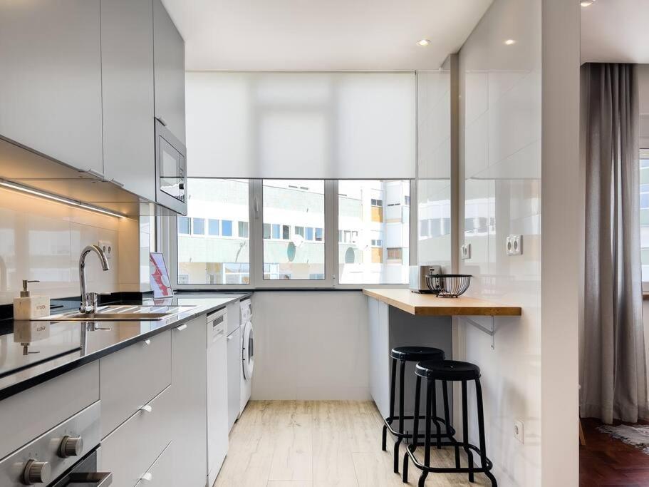 Olaias Lisbon 2 Bed Near Metro 2 Apartamento Exterior foto