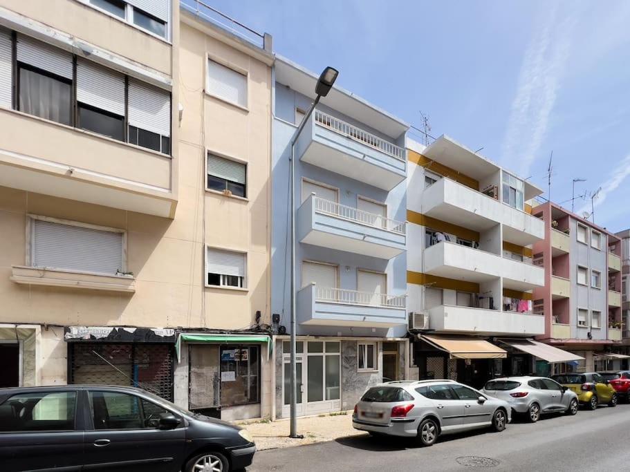 Olaias Lisbon 2 Bed Near Metro 2 Apartamento Exterior foto